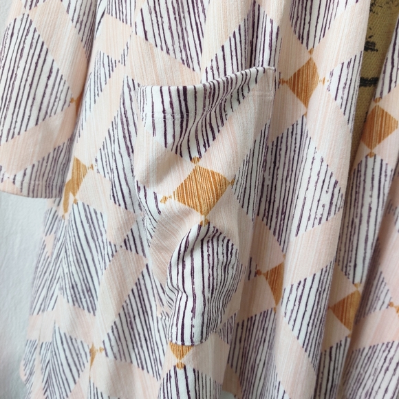 LuLaRoe Cardigan Caroline - Picture 3 of 8